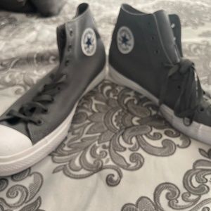 Chuck Taylors size 13